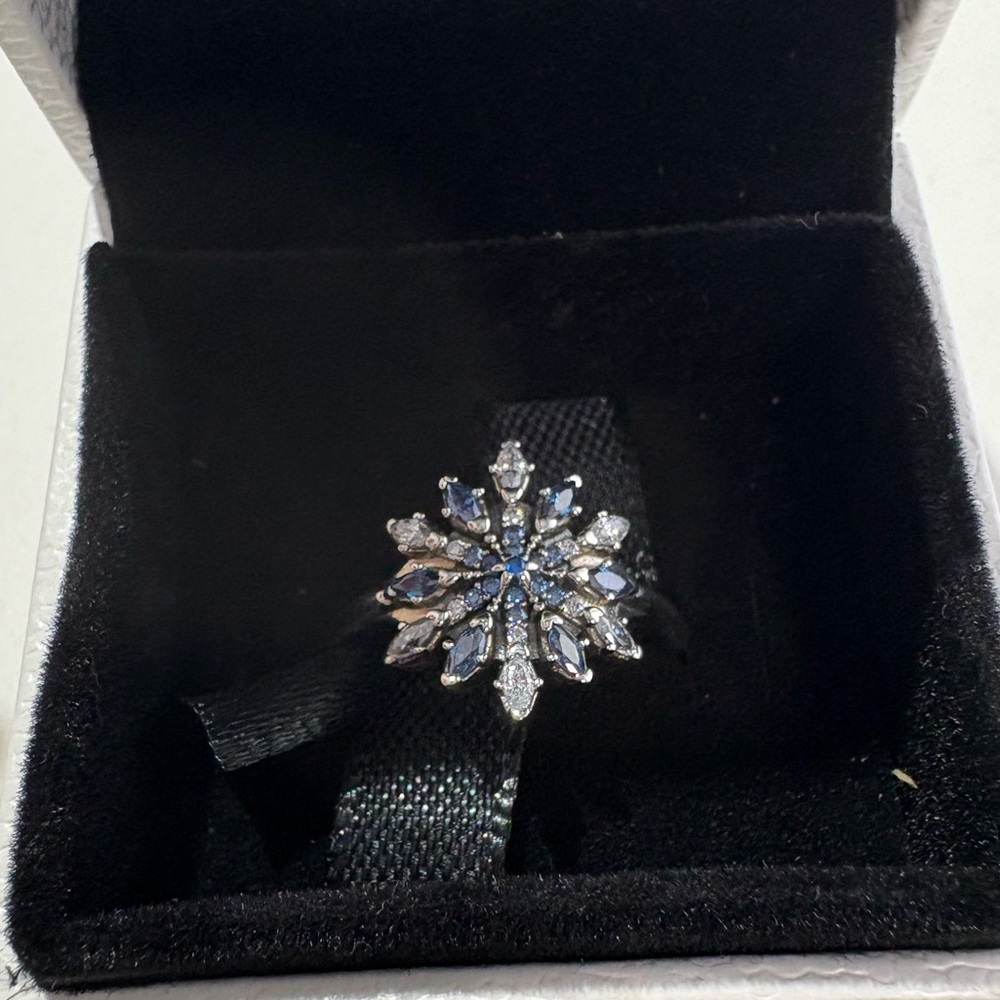Pandora  Snowflake CZ Ring - Picture 6 of 9